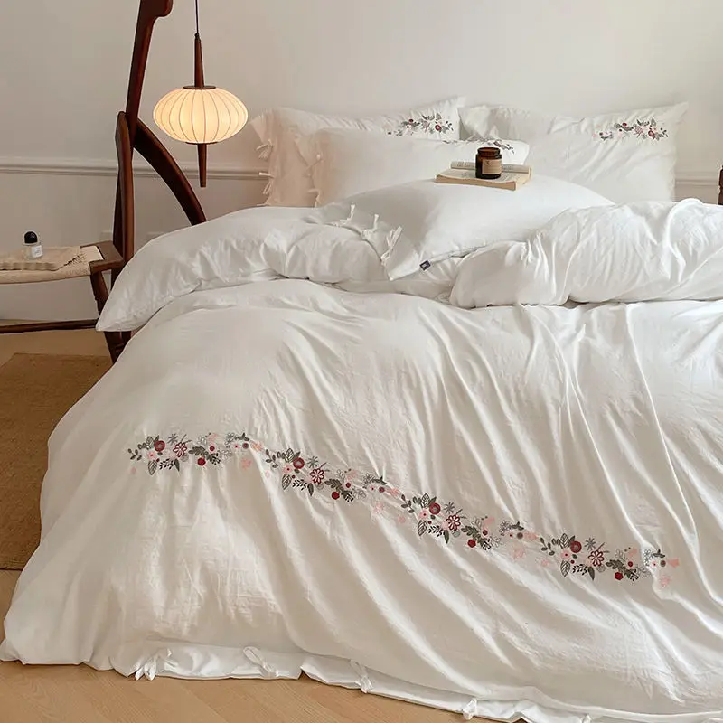 

New Chinese embroidery washed cotton soft quilt cover bed sheet four-piece set