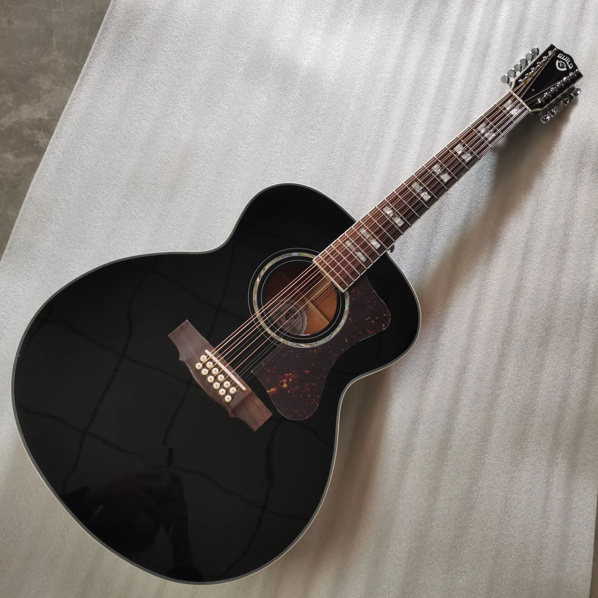 Guitarra eléctrica acústica de color negro de 12 cuerdas guitarra personalizada de 12 cuerdas guild F512 con pastillas