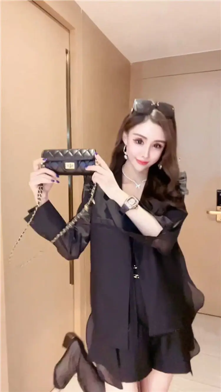 Sets Dames Zomer Nieuw Contrast Ontwerp Jasje Temperament Leeftijdverlagende Slanke Shorts Tweedelig Pak Splitsen JJ1001