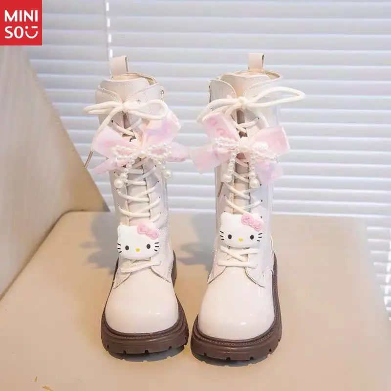 มินิโซ 2025 รองเท้าบูททรงยาวสไตล์เกาหลีสำหรับเด็กผู้หญิง รองเท้าบูทหนังขนนุ่มน่ารักพร้อมพื้นรองเท้านุ่ม