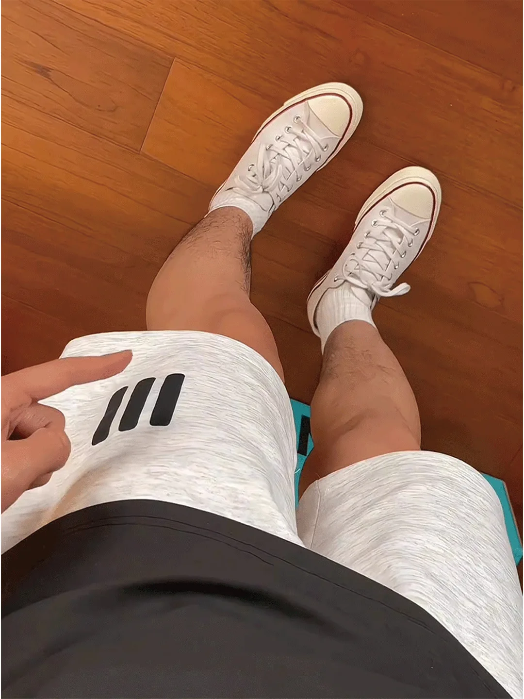 

Qui Dry Spor Men's Baskeall orts in Light ey Stripes Summer Casual Loose Fit Youthful Trendy Brand Couple's Five-Po...