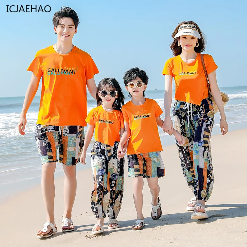 

2025 Matching Family Beachwear Mom Dad Daughter Son Summer Set Vacation Clothes Seaside Tropical Cotton Outfits Beach Holiday
