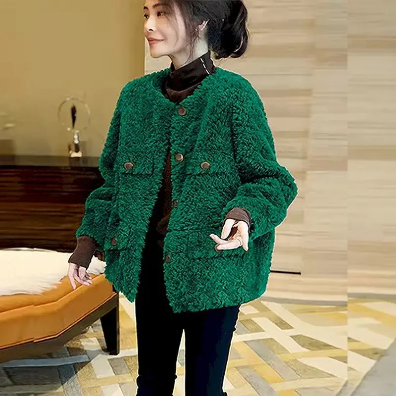 

Зеленое короткое пальто из искусственной овечьей шерсти, женское осенне-зимнее модное свободное утепленное плюшевое пальто, модный дизайн, кардиган, пальто для женщин