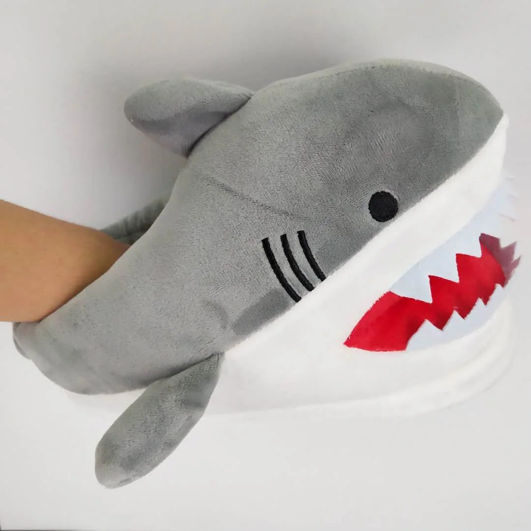 Nowy Unisex Winter Animal Shark Slides Indoor Furry Loafers Couples Grey Shark Slippers Home Warm Funny Slipper Plus size 44 45 — zdjęcie 3
