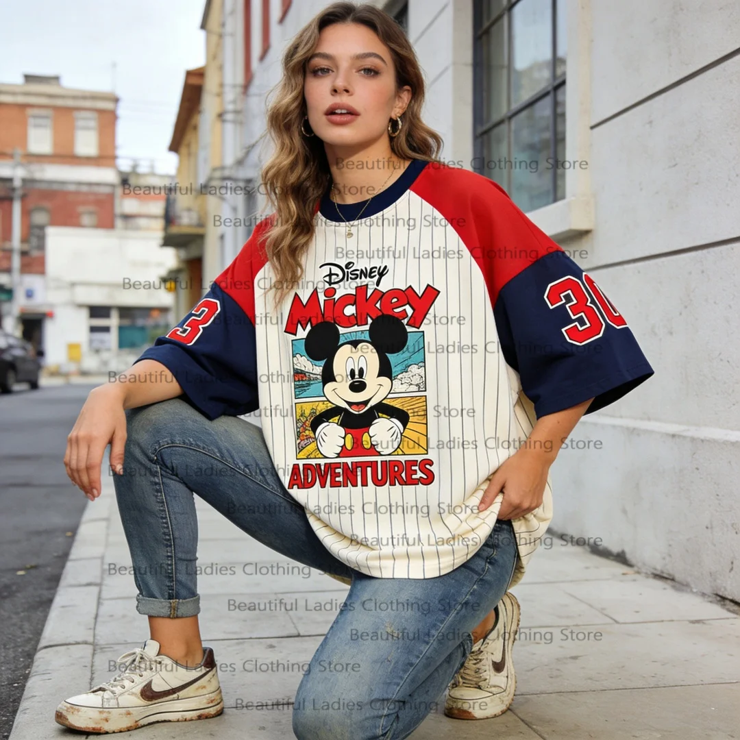 Camiseta deportiva Retro de Mickey Mouse con bloques de colores para mujer, Top informal de moda para primavera y verano, ropa de calle cómoda para mujer