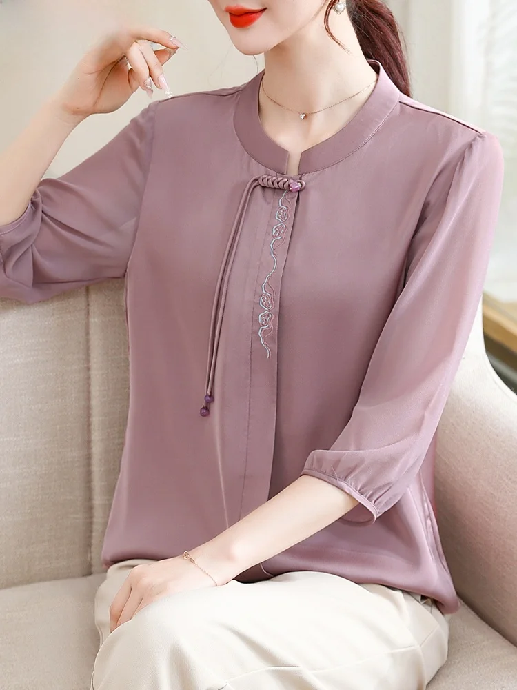 

Новый китайский летний комплект для мам: шифоновый топ и брюки-капри, модель 2025 года, для женщин среднего возраста, весна-лето