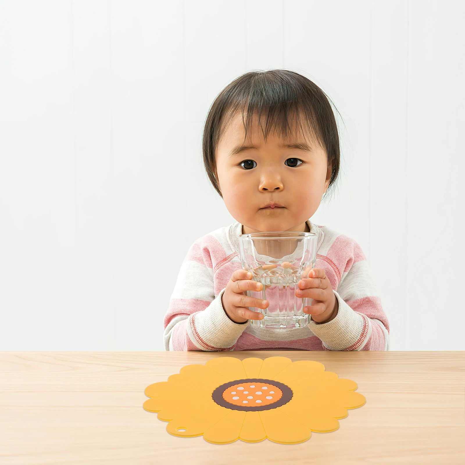 

Sunflower Shape Silicone Placemat Heat Insulation Cup Mat Non-Slip Decorative Coaster Multifuntional Pot Mat Sunflower Placemat