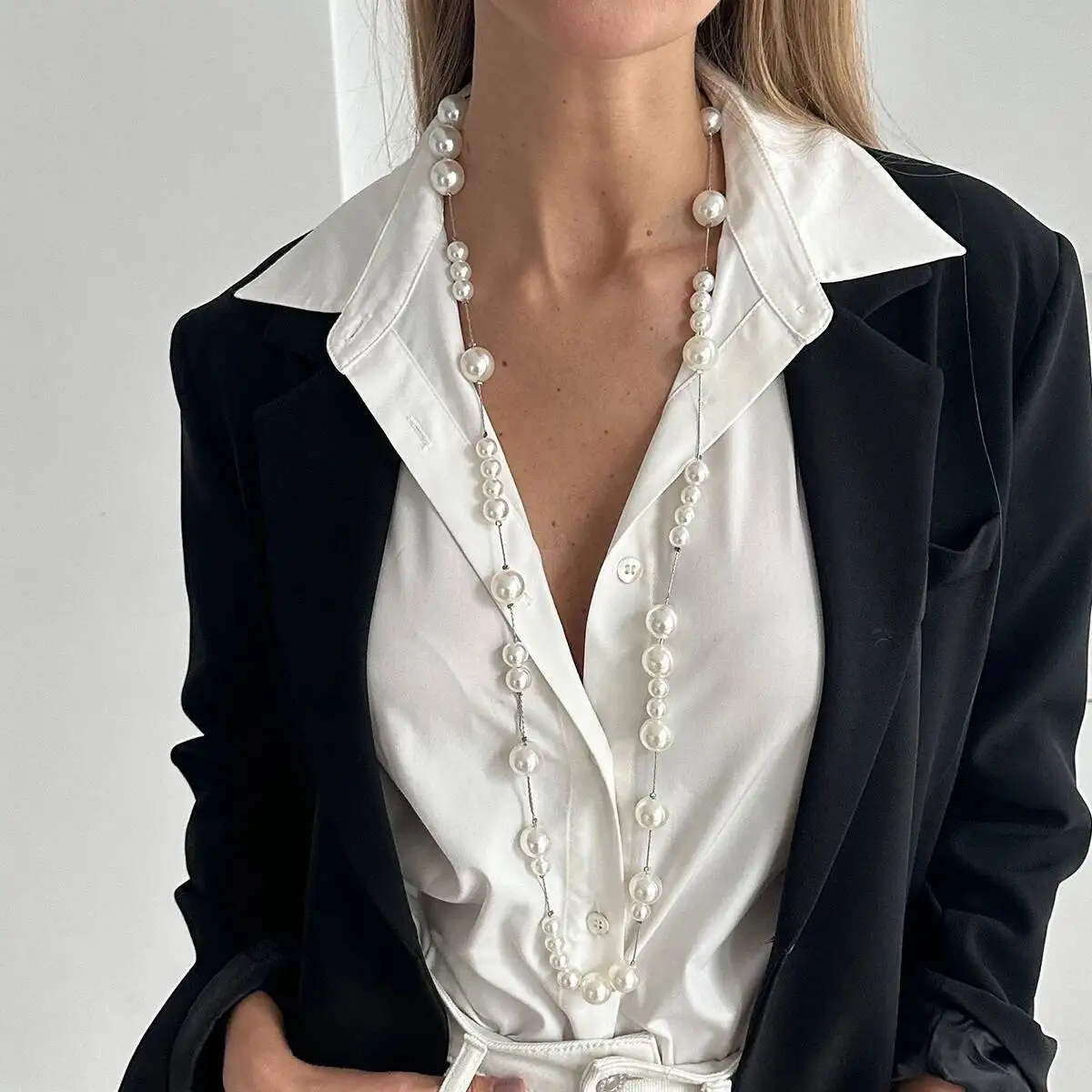 KunJoe أنيقة تقليد اللؤلؤ سلسلة طويلة قلادة للنساء الكورية موضة الأبيض مطرز سترة سلسلة السنة الجديدة مجوهرات الزفاف