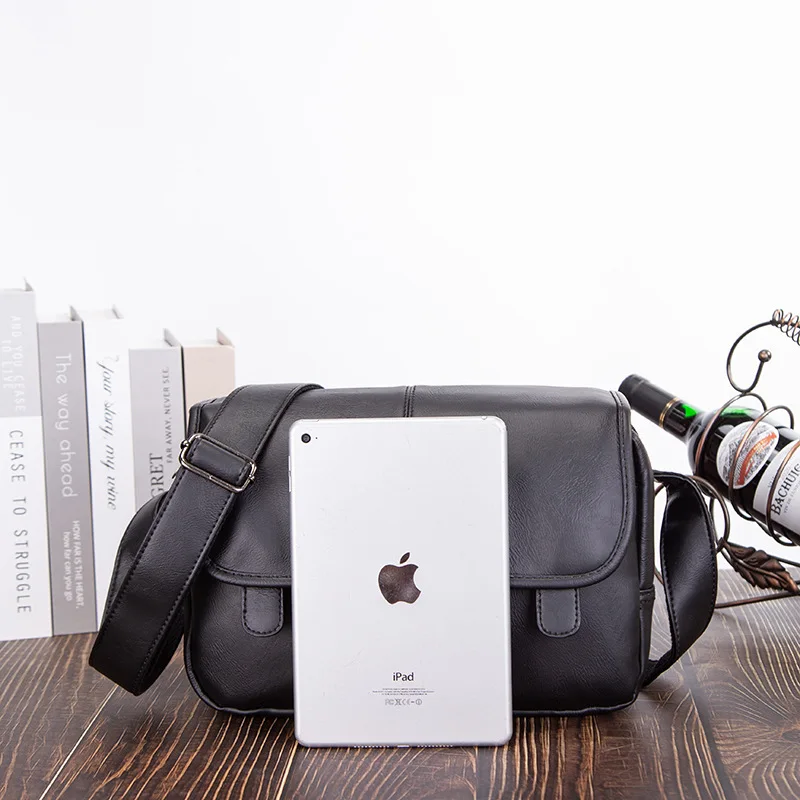 Men's retro single shoulder men's casual bag horizontal crossbody bag simple and lightweight trendy Korean version backpack
