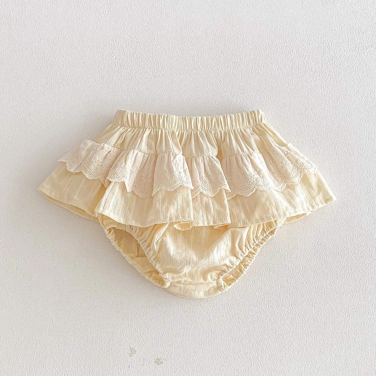 Thumbnail 3 - #29 Best Baby Diaper Covers to Buy In 2026