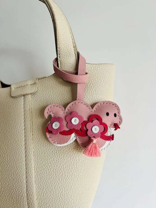 

Leather New Year Snake Keychain Pendant Mobile Phone Pendant Bag Snake Keychain Goatskin