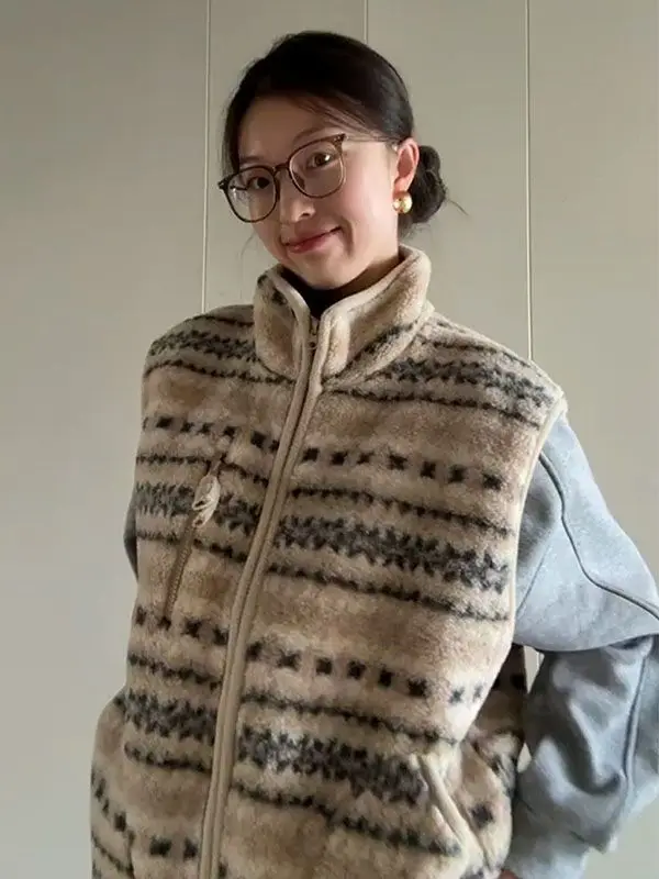 

Американский ретро-жилет Svel для женщин: новая осенне-зимняя коллекция, премиум-класс, эффект многослойности, приталенный крой, узор Fair Isle, топ-жакет