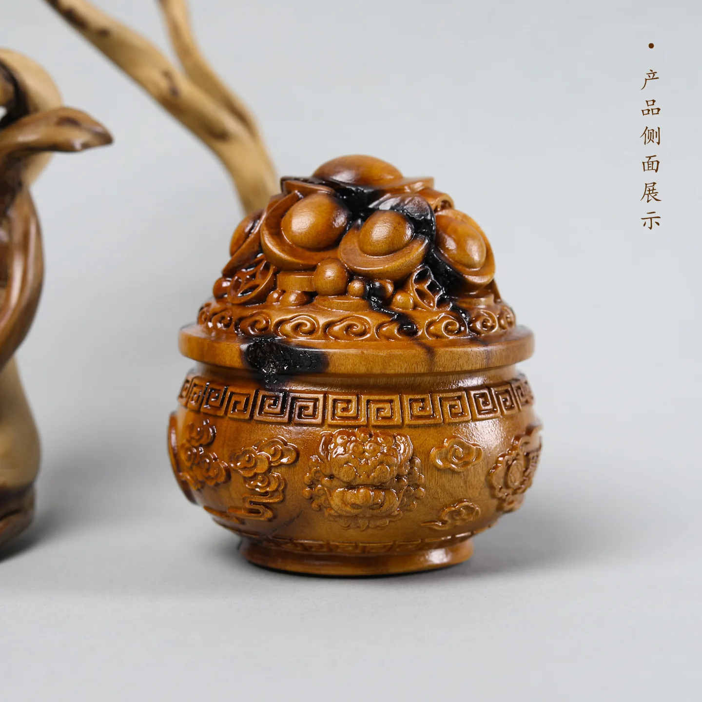 Thunder‑Struck Jujube Wood Carved Auspicious Cloud Treasure Basin Hand Piece Wealth Attracting Home Desktop Ornament Gift