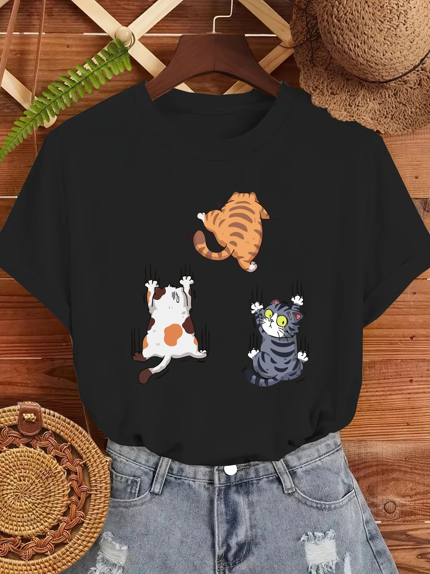 ثلاث قطط تسلق إلى الأعلى والهروب طباعة Y2K النساء تي شيرت القطن كل مباراة تي شيرت العصرية الشارع العلوي س الرقبة الملابس الناعمة