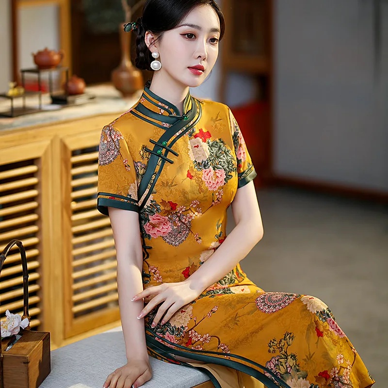 2025 Autumn Yellow Stand Collar Fashion Floral Long Cheongsam Chinese Traditional Style Wedding Evening Qipao Dress for Women