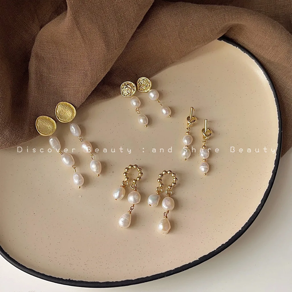 

DIY accessories French retro freshwater pearl stud earrings handmade design sense fringed earrings personalized high sense tempe