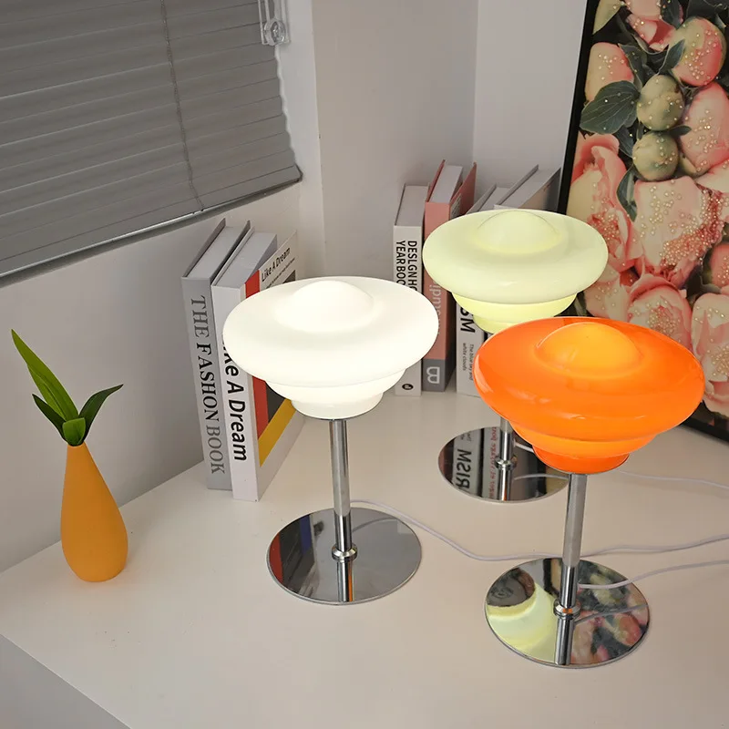 Vintage Bauhaus Conch Table Lamp Ins Korean Style Ambient Light Homestay Coffee Shop Bedroom Bedside Book Table Lamp