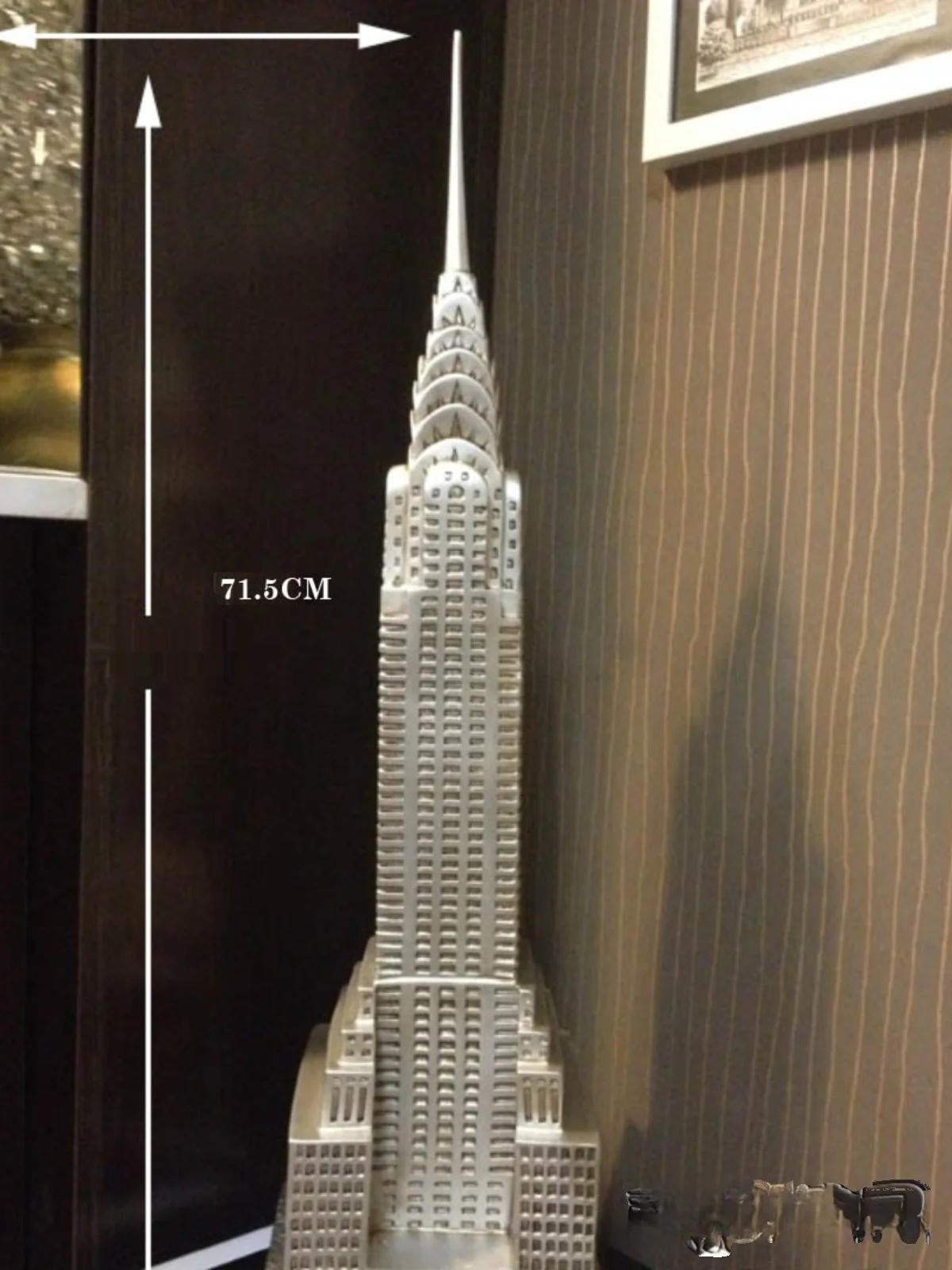 Decorative Chrysler Building Tourist Souvenir