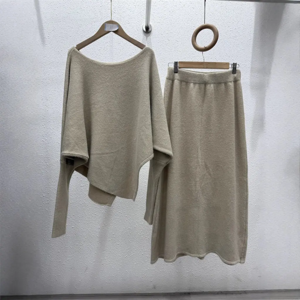 

Niche Design Irregular One-Shoulder Knitwear Women's Spring Autumn Set Elegant Fashionable Cardigan Top Women's Clothing
