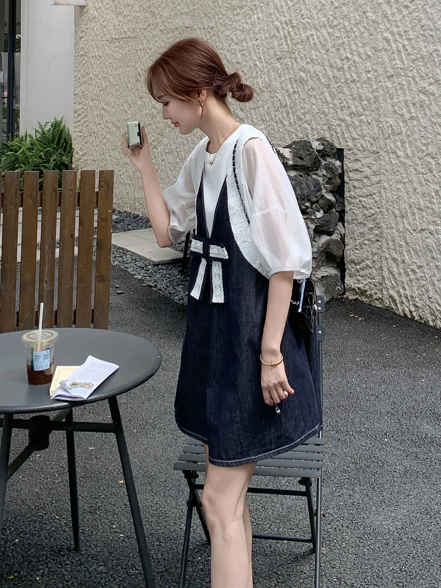 

Sweet Younglooking Bubble Sleeve Tshirt Lace Patchwork Denim Overalls Women Summer Fashion Set Two Pieces Short Sleeve round ...