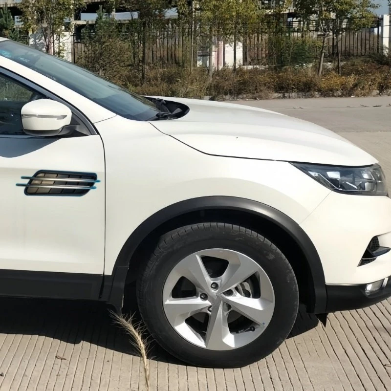 

Декоративная наклейка «Акулья щетина» для автомобиля: на капот, крыло, боковой воздухозаборник. Новинка, тренд сезона. Аксессуары для экстерьера авто.