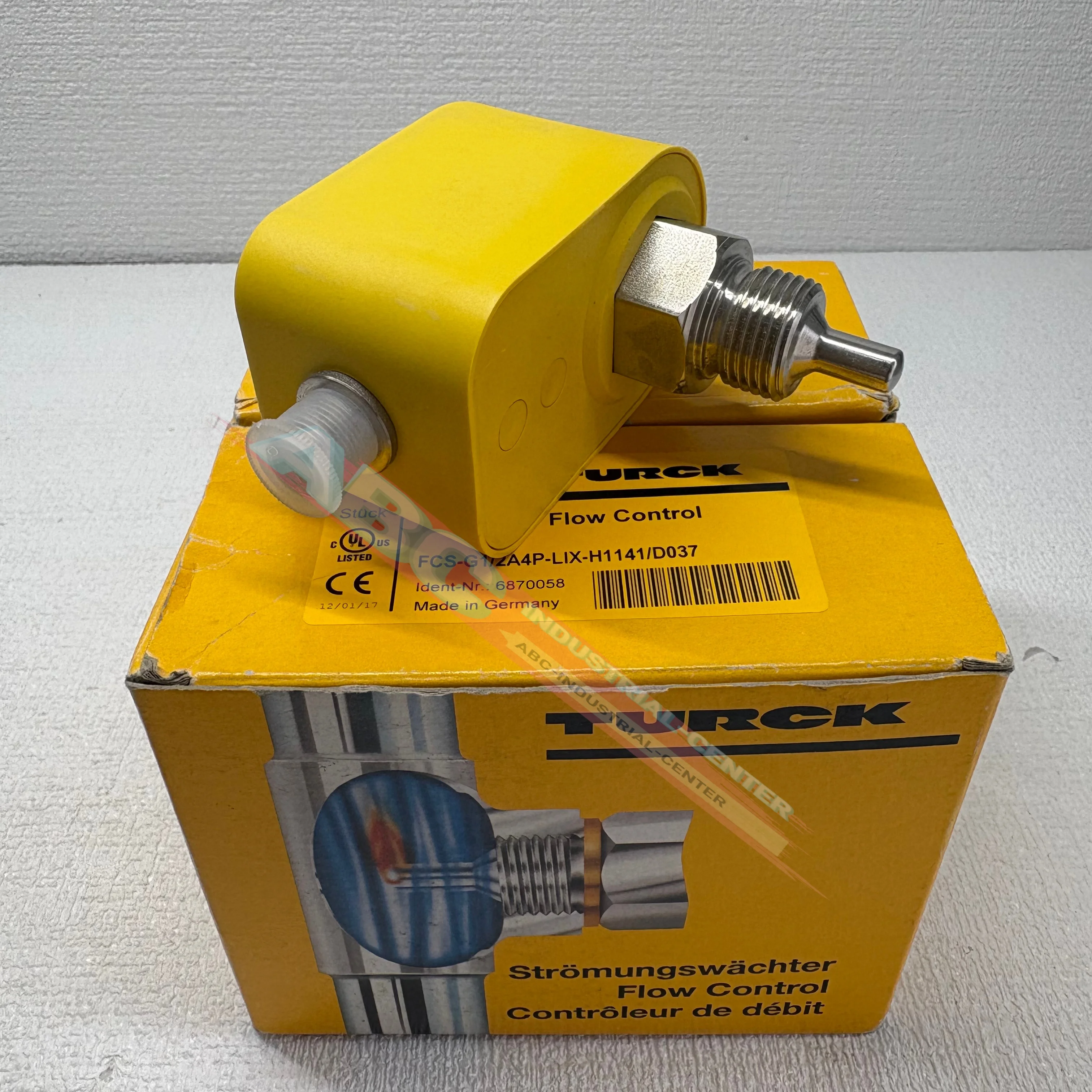 

Датчик потока FCS-G1/2A4P-LIX-H1141/D037 100% НОВЫЙ