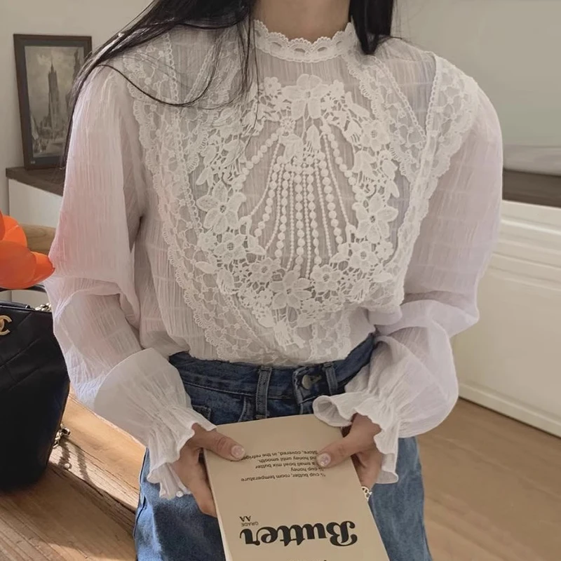 Vintage Palace Lace Collar Lace Crochet Blouse 2024 Autumn Korean Chic Embellishment Loose All-match Long-sleeved Shirt Women