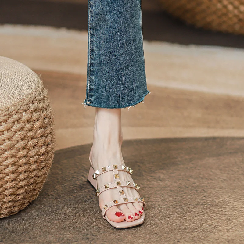 Low Rivet Shoes Ladies' Slippers Thin Heels Pointed Toe Heeled Mules Rubber Flip Flops Soft Square High Hawaiian Rome Slides Pat