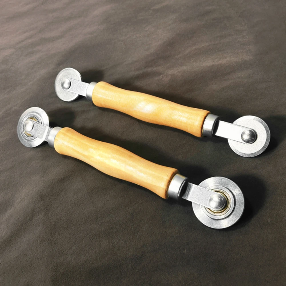 ferramenta-de-instalacao-de-janelas-com-roda-de-metal-ferramenta-de-instalacao-de-telas-com-roda-de-metal-roda-de-manivela-manual-para-instalacao-de-telas-roda-de-estrias