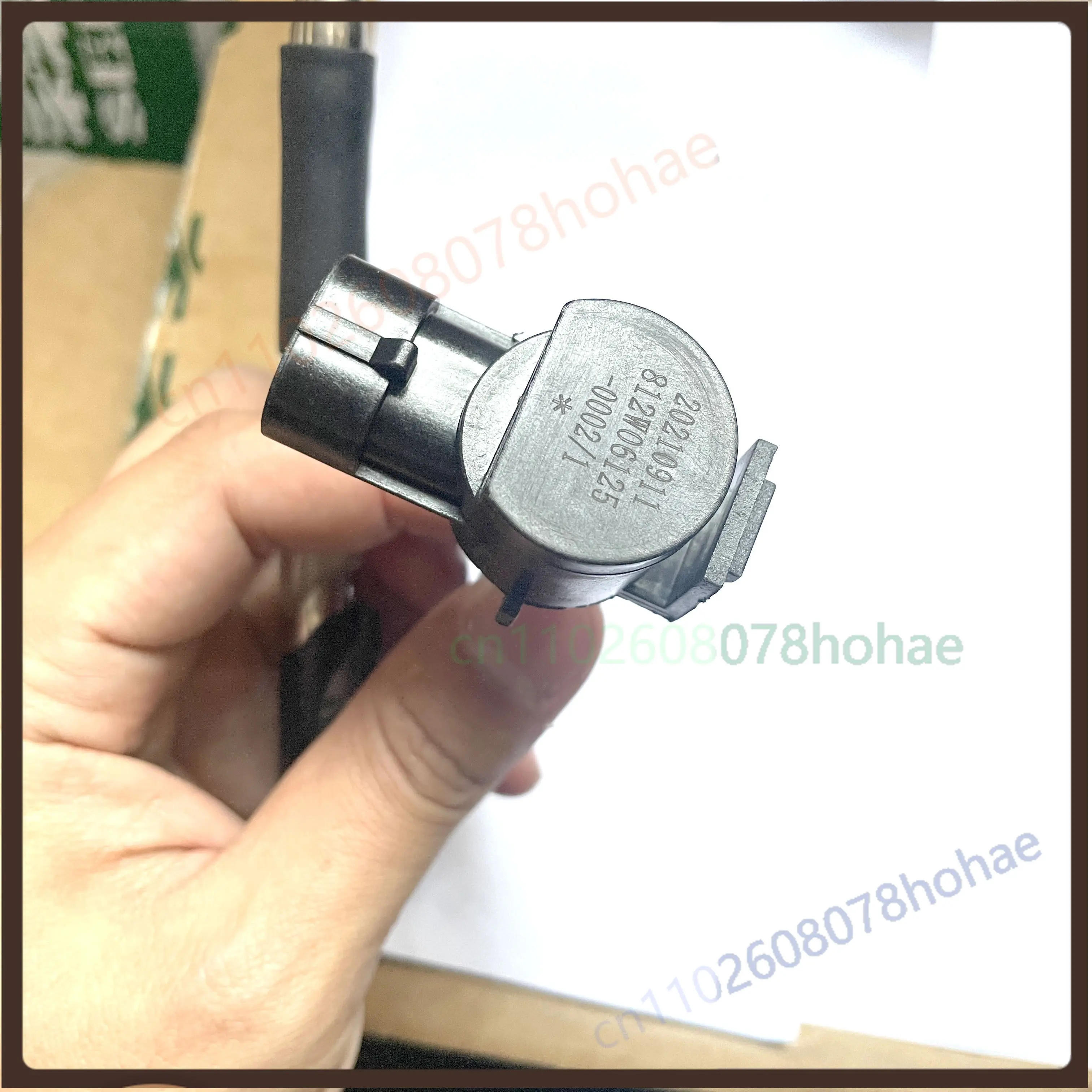 For Sinotruk Howo A7 T7H  Water Level Sensor 812W06125-0002  (5pcs)