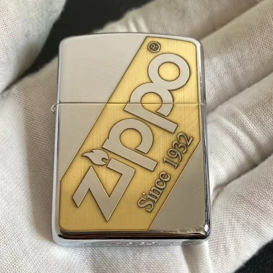 Encendedor Zippo Blanco Cromado con Logotipo Zippo Grabado por un Lado 1932 Colección Resistente al Viento en Caja