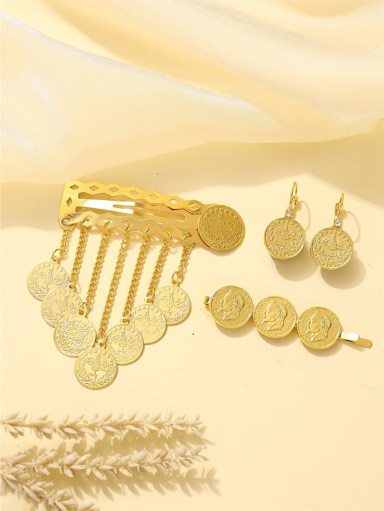 金メッキモロッコ女性用ファッションヘアクリップイヤリングセッ - Ethnic Luxe Fashion のレビューと価格
