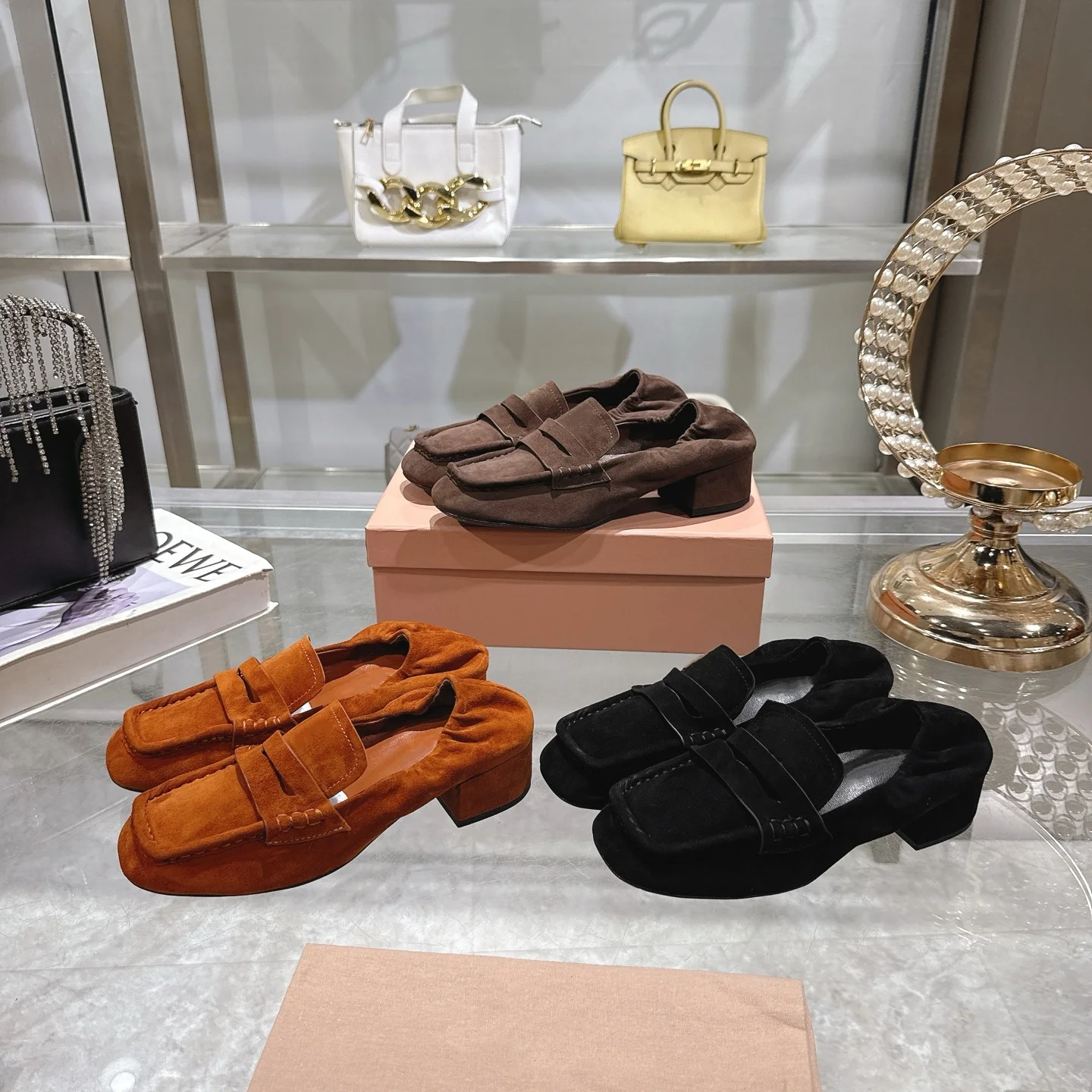 

2025 New Fashionable Versatile Slip-On Square-Toe Flat Loafers