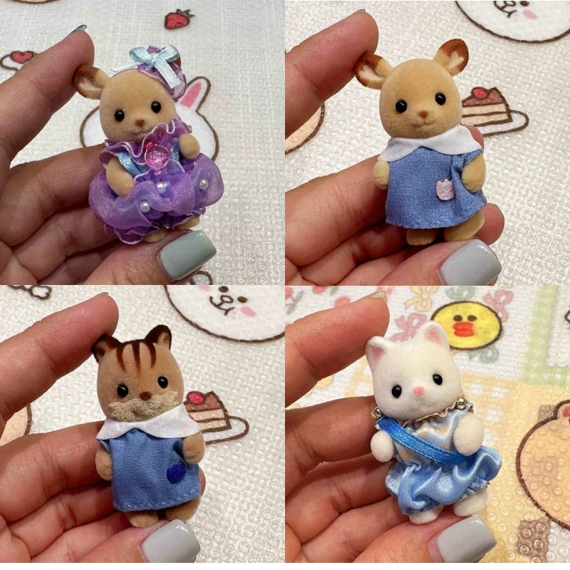 Sylvanian Families Confirm Style Forest Rabbit Grove Family Dollhouse Kindergarten Children Cake Gathering Girl Flocking Dolltoy