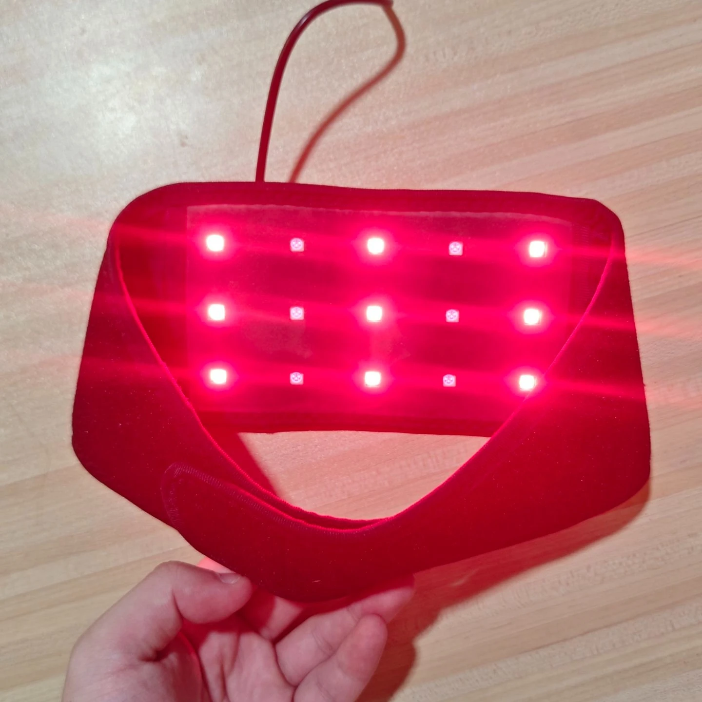 

Advanced Wearable 660nm 850nm Near Infrared Light Therapy Device for Cervical Spine Shoulder Pain Relief and Rejuvenation