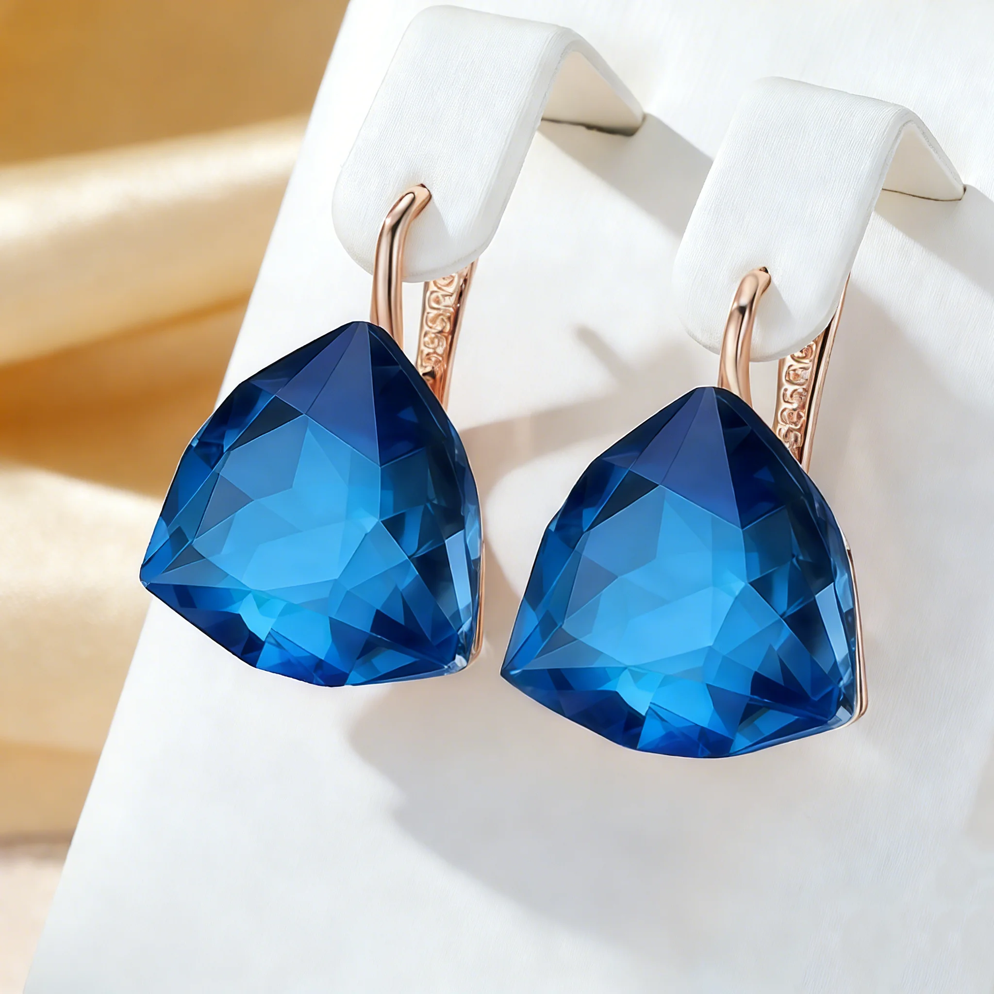 Wbmqda 22*17mm blaue Stein-Tropfenohrringe für Frauen 585 Roségoldfarbe Einzigartige große Zirkon-Schmuckaccessoires