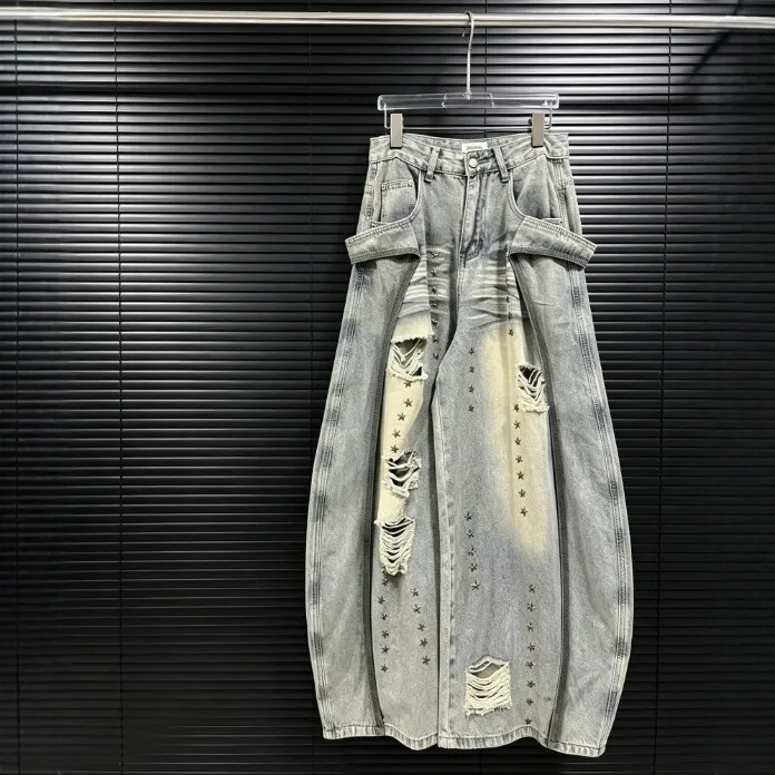 Ripped Wide Leg Jeans Loose Fit Streetwear with Faded Washed Frayed Patchwork Full Length Regular Thickness Pocket Women Pants