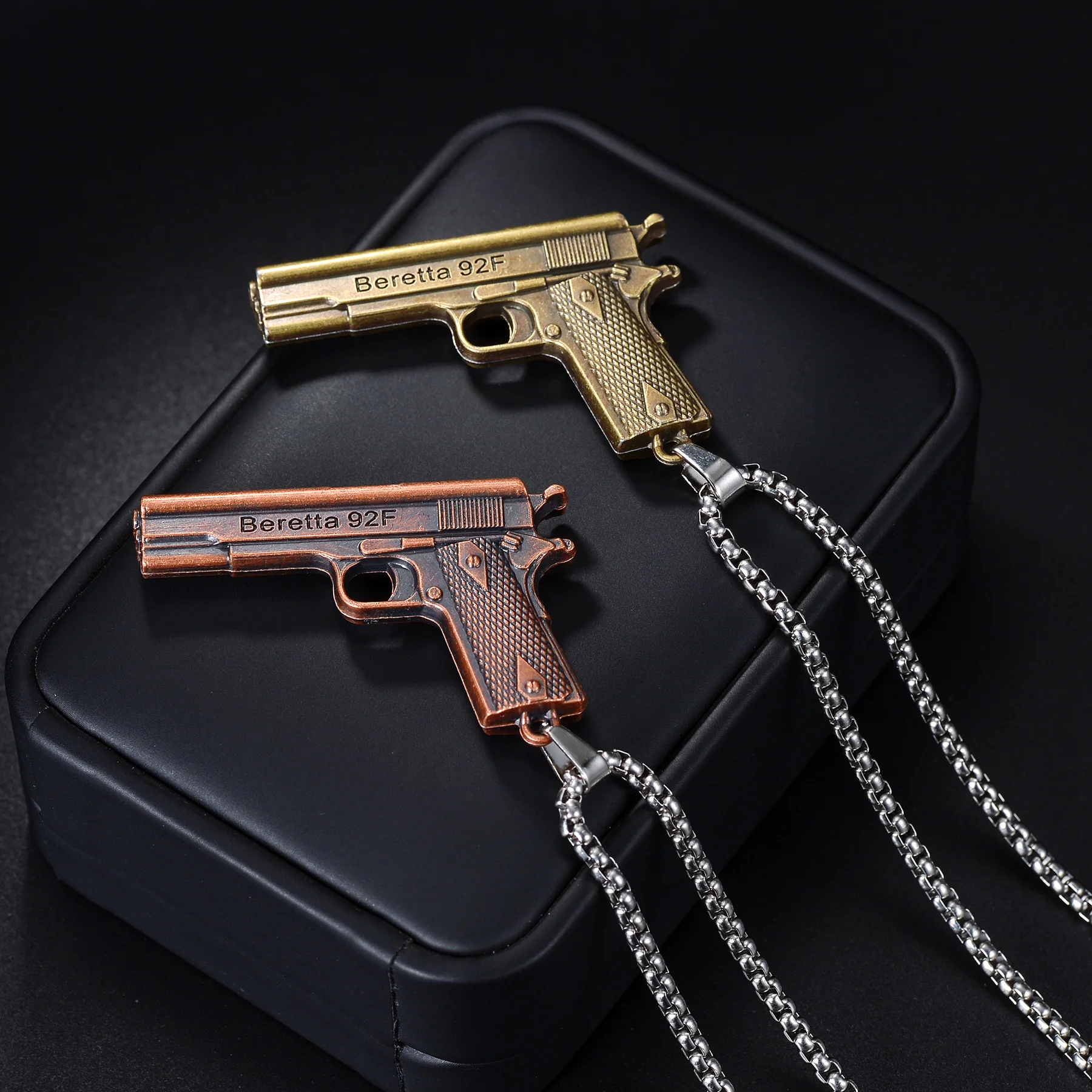 Fashion Domineering Beretta 92F Gun Pendant Necklace Men's Personalized Hip-Hop Rock Punk Pistol Jewelry