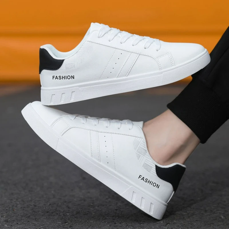أحذية رجالية عادية بولي أحذية أحذية رياضية من الجلد كلاسيكية في الهواء الطلق تنفس حذاء مسطح منخفض أعلى الذكور المشي حذاء منصة حذاء رجالي أبيض