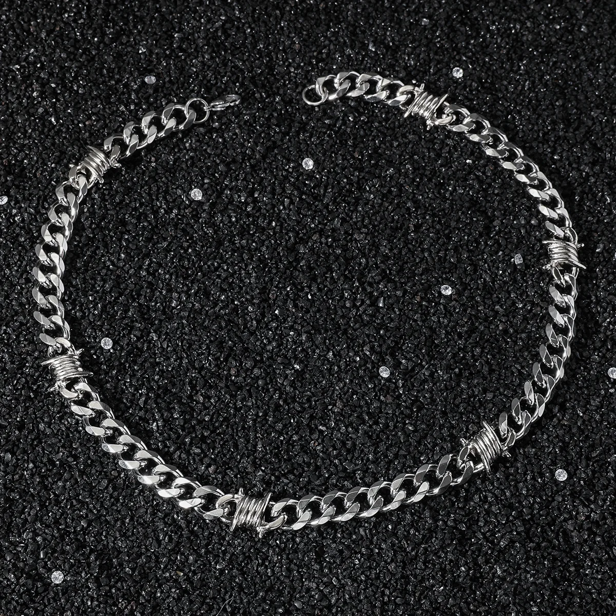 Bracelet à maillons cubains en - Street Fashion Photoshoot avis et prix