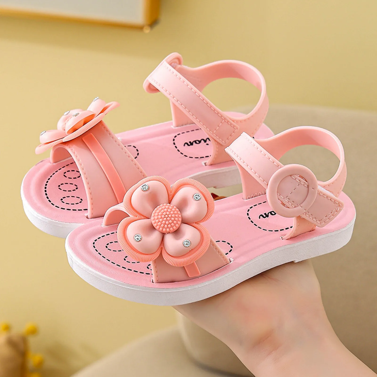 Kids Shoes Girl Soft Soles Sandals Casual Fashionable Princess Shoes Summer New Beach Shoes Flower Shaped Girl Sandals Sandálias