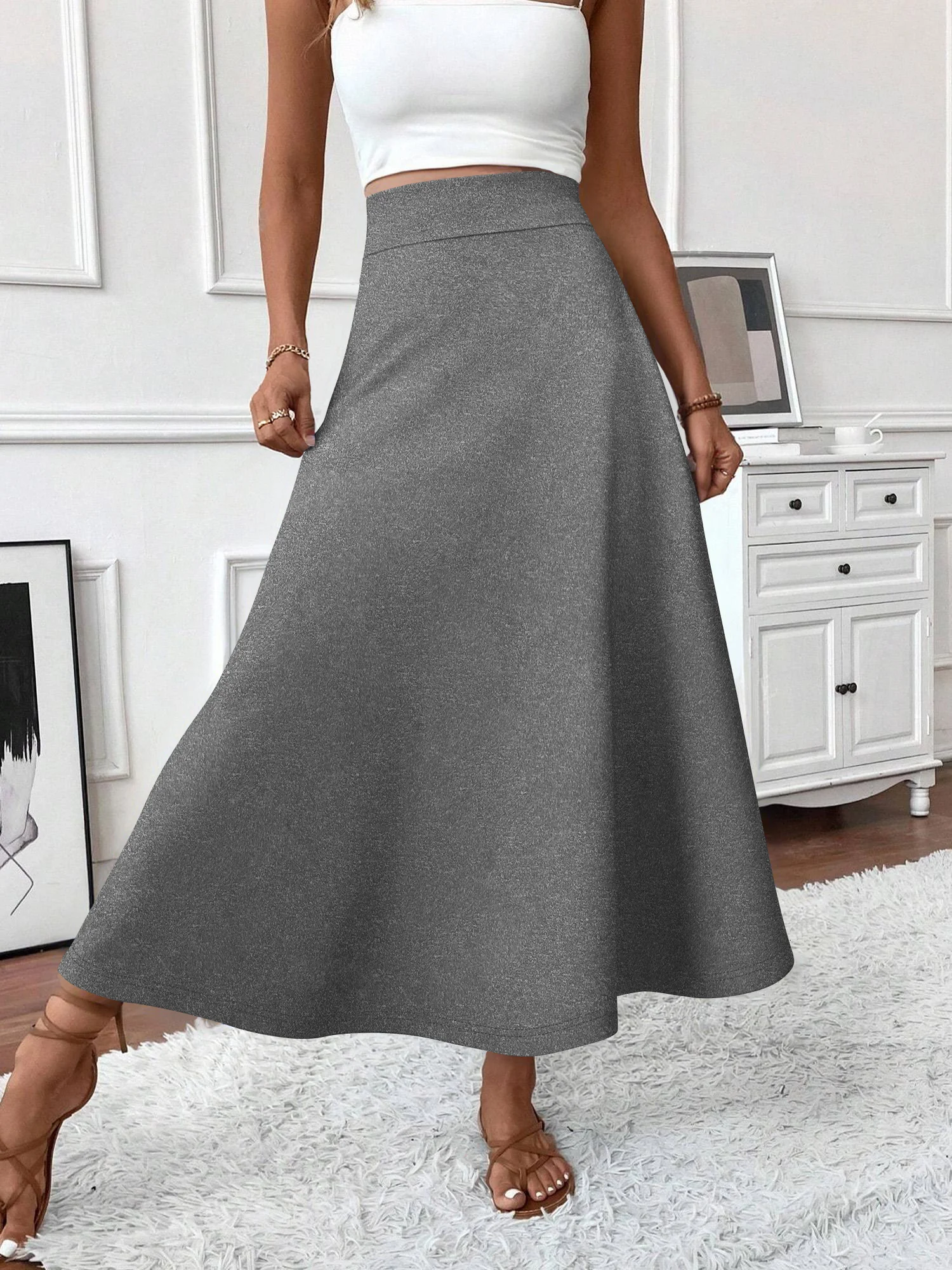 

Романтическое настроение! Юбка-макси с высокой талией, струящийся подол, мягкая эластичная ткань, идеально подходит для свиданий и торжественных ужинов.