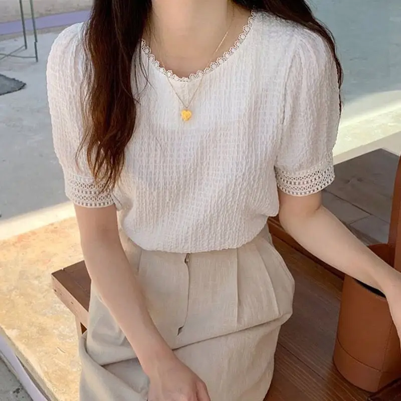 Korean Chic Puffed Sleeve Top Women's Summer New Style Lace Cutout Frill Spliced Pleated White Shirt