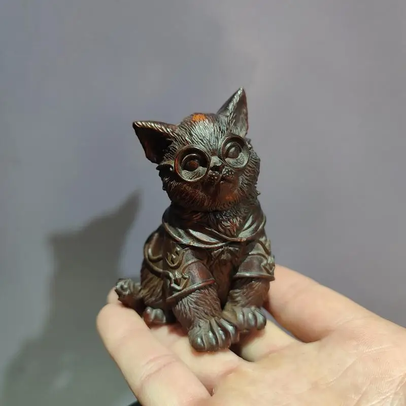 Cute Wooden Cat with Glasses Carved Scholar Cat Figurine Vintage Boxwood Animal Handheld Play Tea Pet Creative Gift