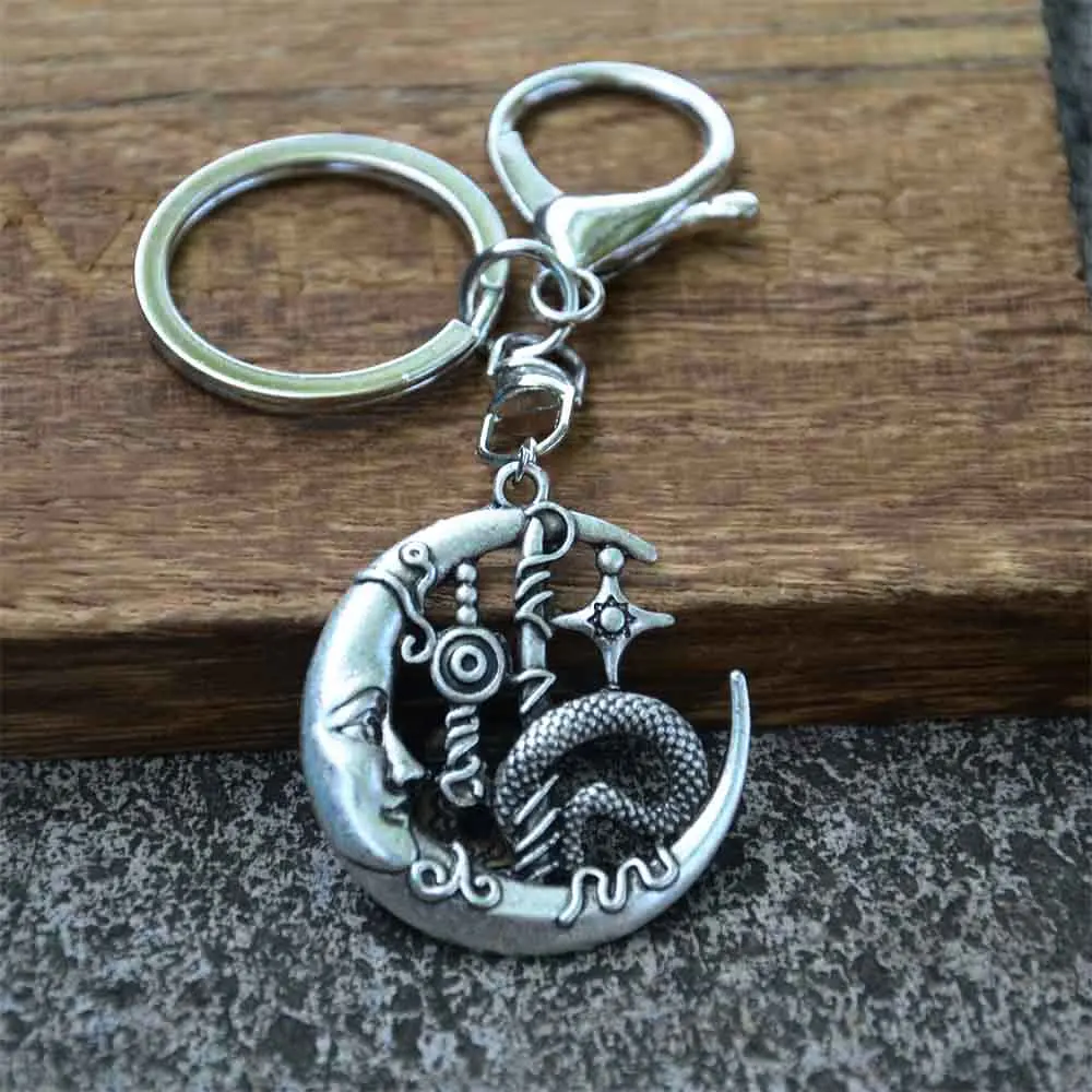 Nostalgia Wicca Snake Witchcraft Moon Keychain Metal Key Holder Chain Birthday Jewelry Gift