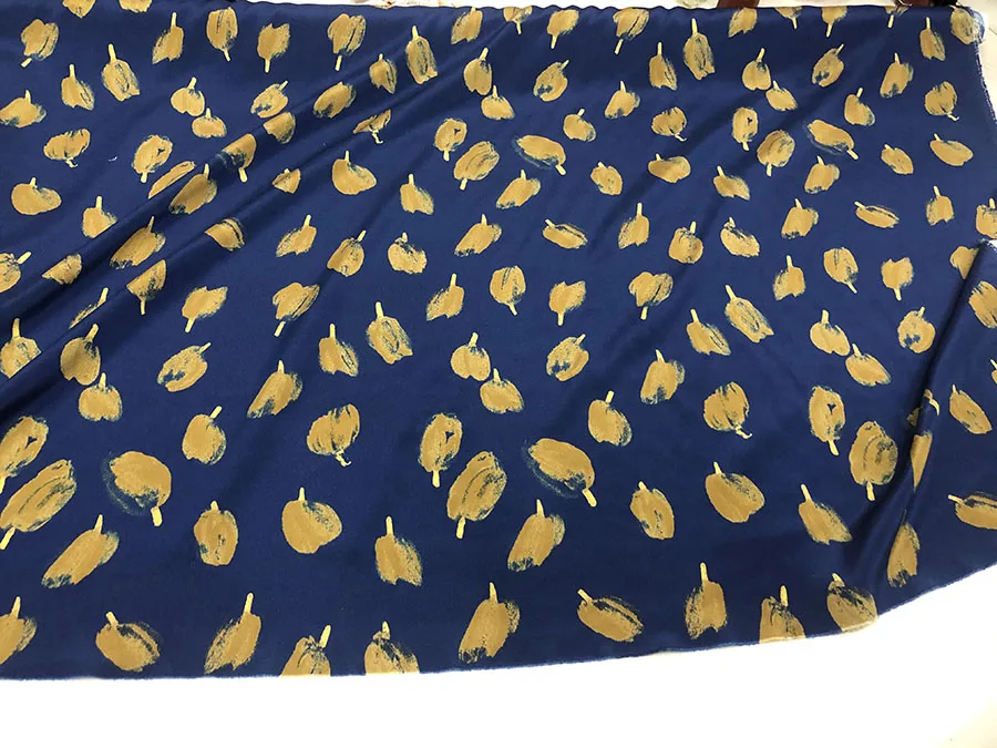 30 Momme Heavy Crepe Stretch High Quality Real Silk Fabric Blue Bottom Yellow Fruit Digital Inkjet Designer Fabric Skirt