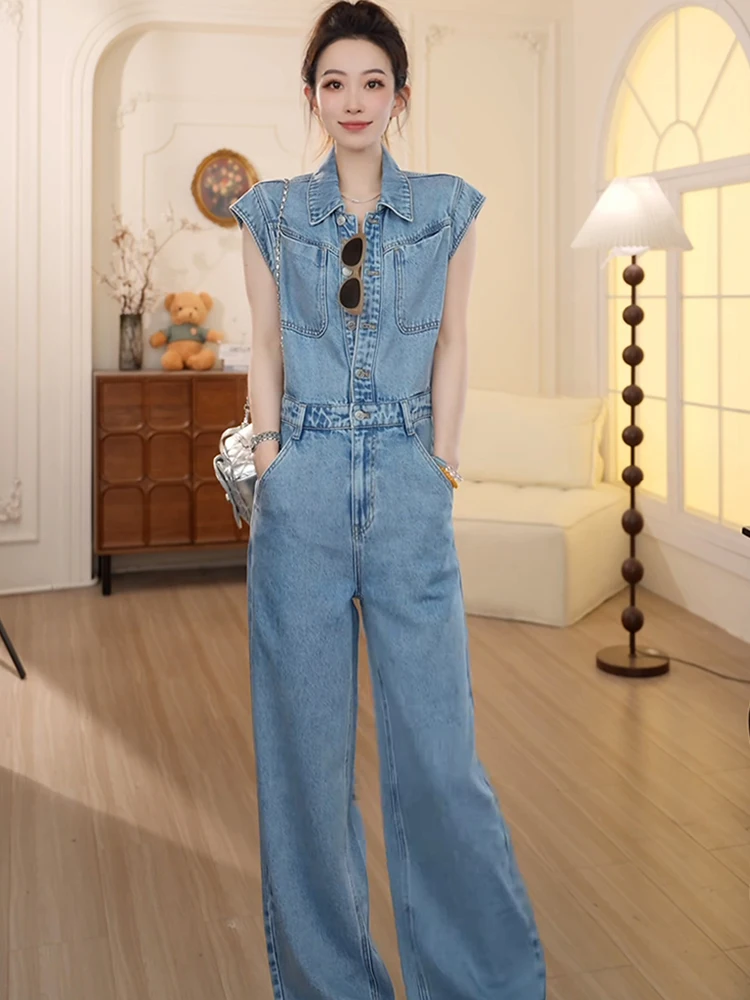 กางเกงยีนส์เอี๊ยมทรงหลวมสไตล์ลำลองสีน้ำเงินเข้มสำหรับผู้หญิง ฤดูร้อน 2026 เอวสูง ขากว้าง รุ่นใหม่