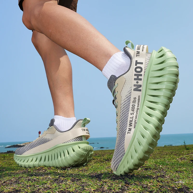 

Дышащие уличные походные туфли на толстой подошве с мягкой подошвой, увеличивающие рост, молодежные тренировочные спортивные кроссовки для мужчин