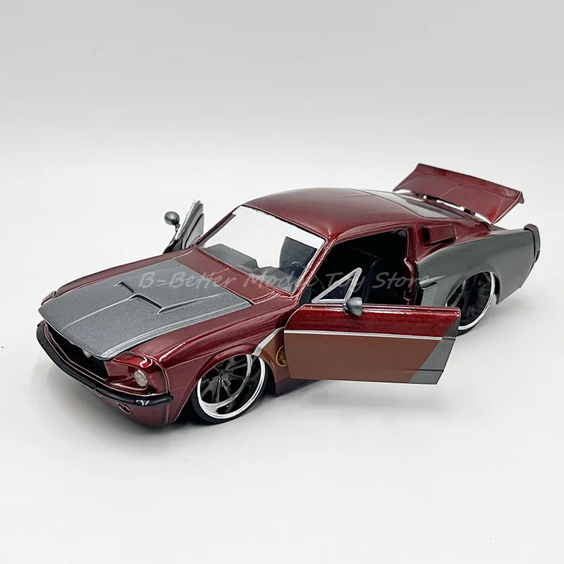 1:24 Diecast Metal Car Model Toy 1967 Shelby GT500 Miniature Replica For Collection