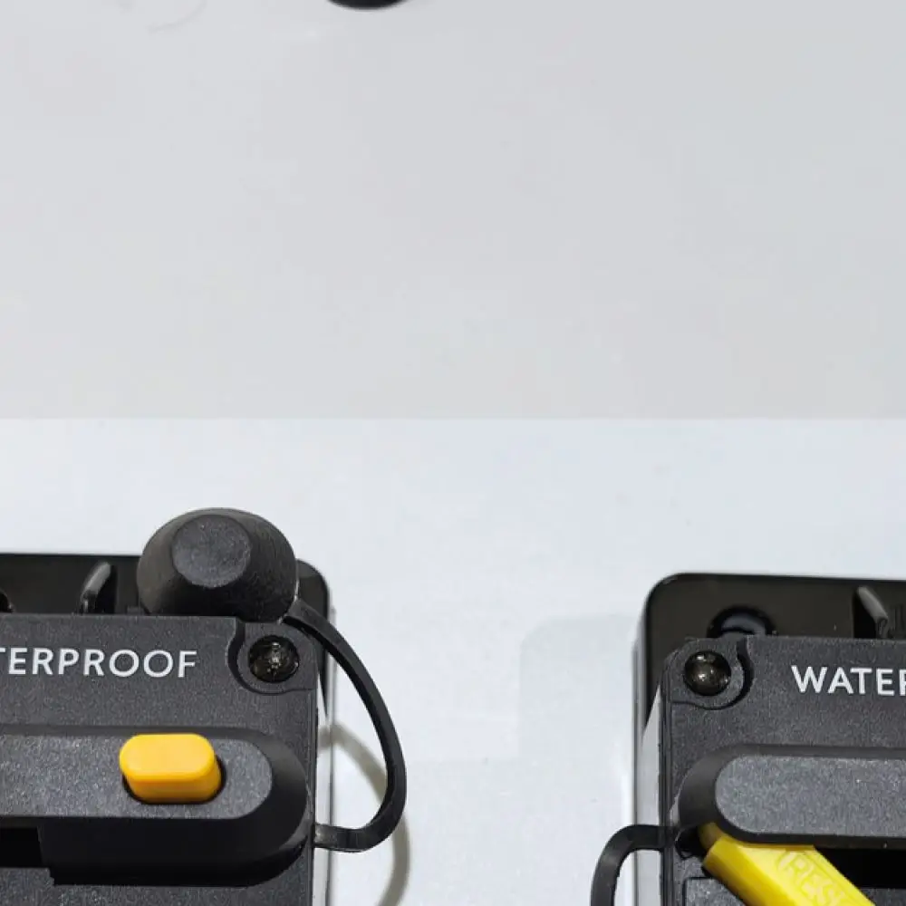 High Performance Car Circuit Breaker Manual Reset Fuse Holder For Automotive Marine RV Battery Power Distribution System